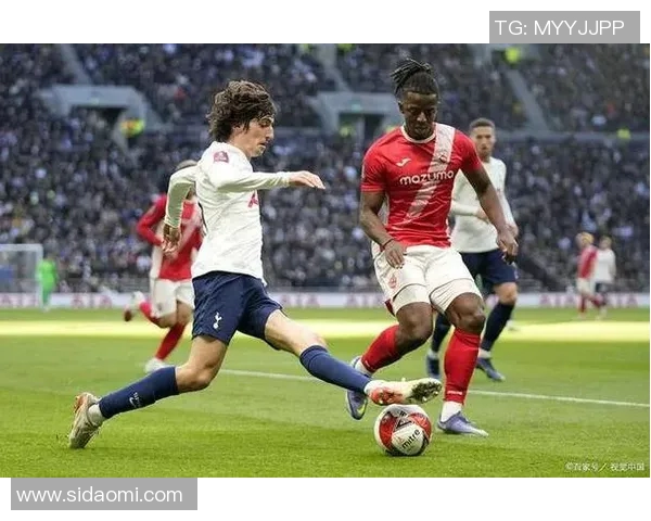 剑桥联对阵科尔精彩直播全程回顾与赛后分析 剑桥联对阵科尔精彩直播全程回顾与赛后分析